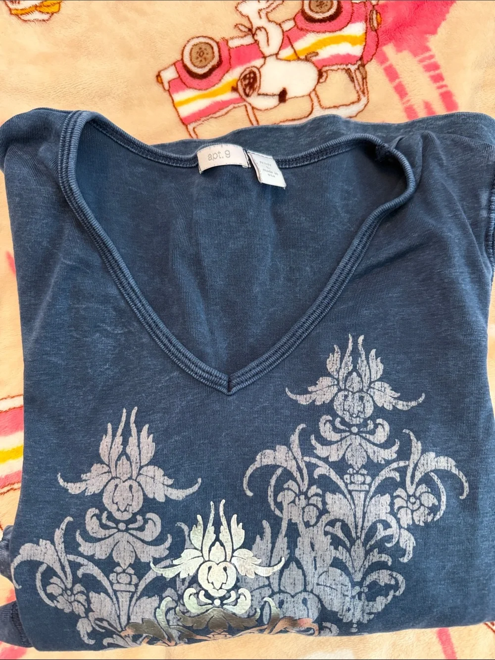 Vintage Y2K Apt. 9 Petite Large V-Neck Top Acid Wash Blue Style Gothic Grunge